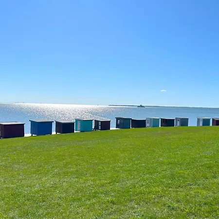 Nyaraló Hauke Hain 68 - Haus Mit Eingezaeuntem Garten Und Sauna Dagebüll