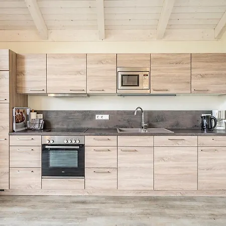 Nyaraló Hauke Hain 68 - Haus Mit Eingezaeuntem Garten Und Sauna