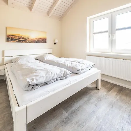 Hauke Hain 68 - Haus Mit Eingezaeuntem Garten Und Sauna * Dagebüll