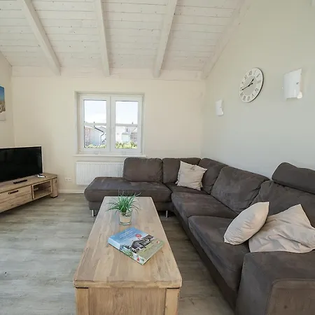 Nyaraló Hauke Hain 68 - Haus Mit Eingezaeuntem Garten Und Sauna Dagebüll