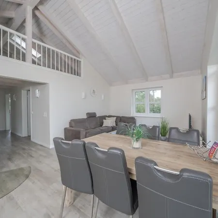 Hauke Hain 68 - Haus Mit Eingezaeuntem Garten Und Sauna Nyaraló