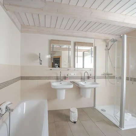 Hauke Hain 68 - Haus Mit Eingezaeuntem Garten Und Sauna *