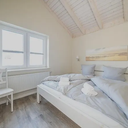 Hauke Hain 68 - Haus Mit Eingezaeuntem Garten Und Sauna Dagebüll